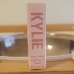 Kylie Jenner Matte Liquid Lipstick In Kylie